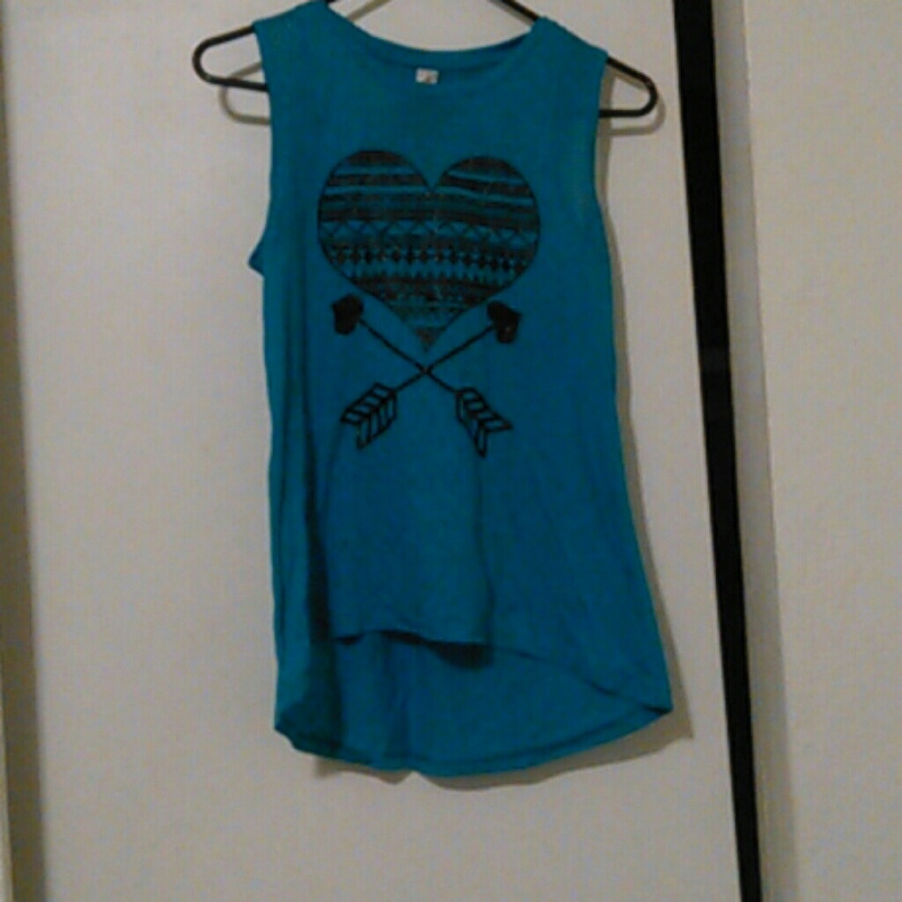 Blue sleeveless shirt